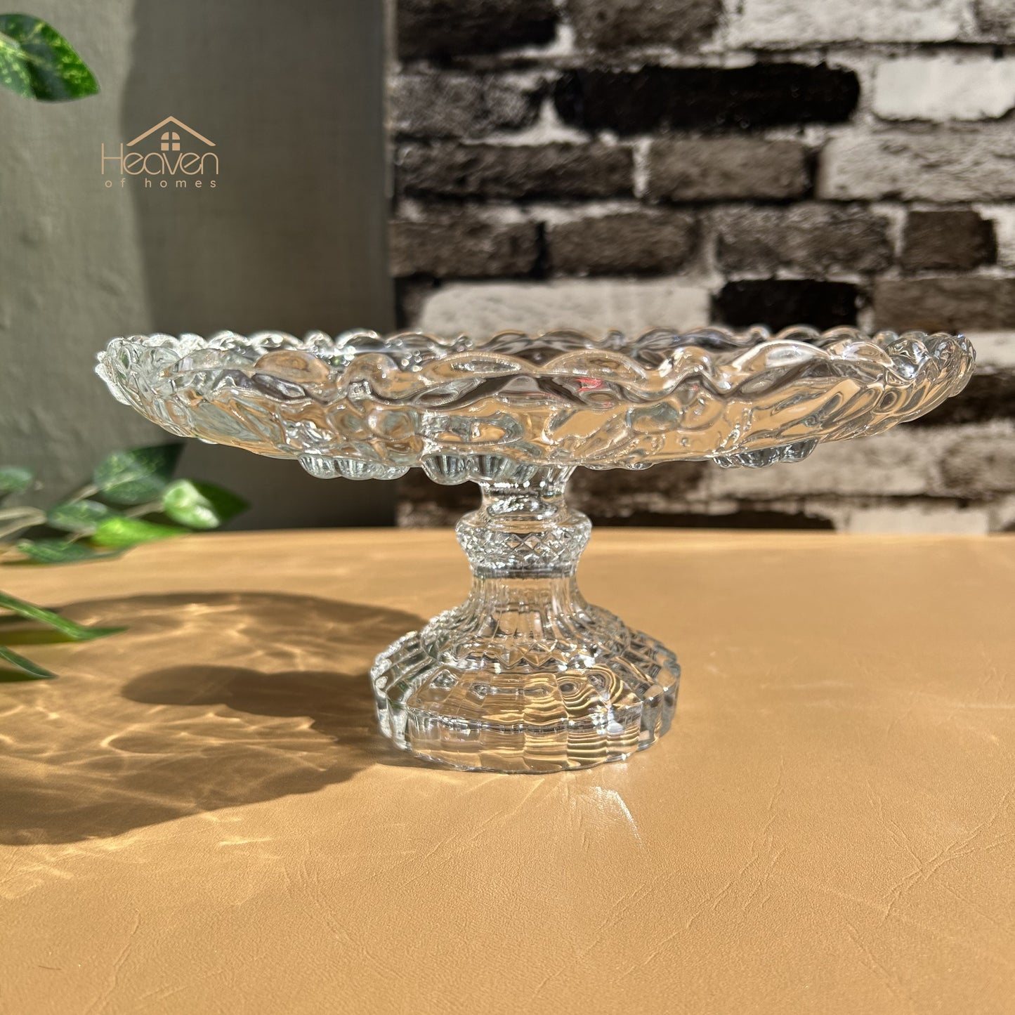 Heaven Glass Cake Stand – 9.5 Inches | Elegant & Durable Display for Cakes - Heaven of homes - Sale Pakistan