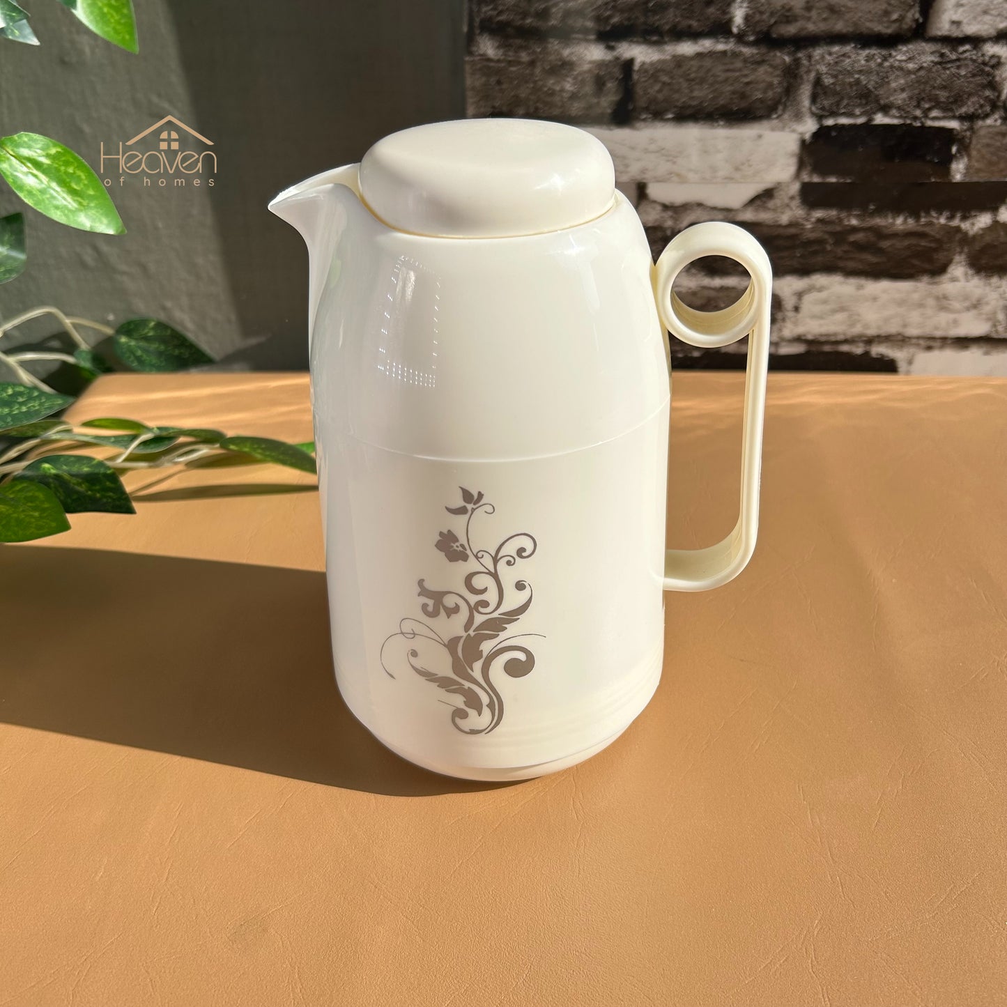 Eagle Original Hot & Cold Vacuum Flask Thermos | Double Glass Refill with Pure Fibre Body - Heaven of homes - Sale Pakistan