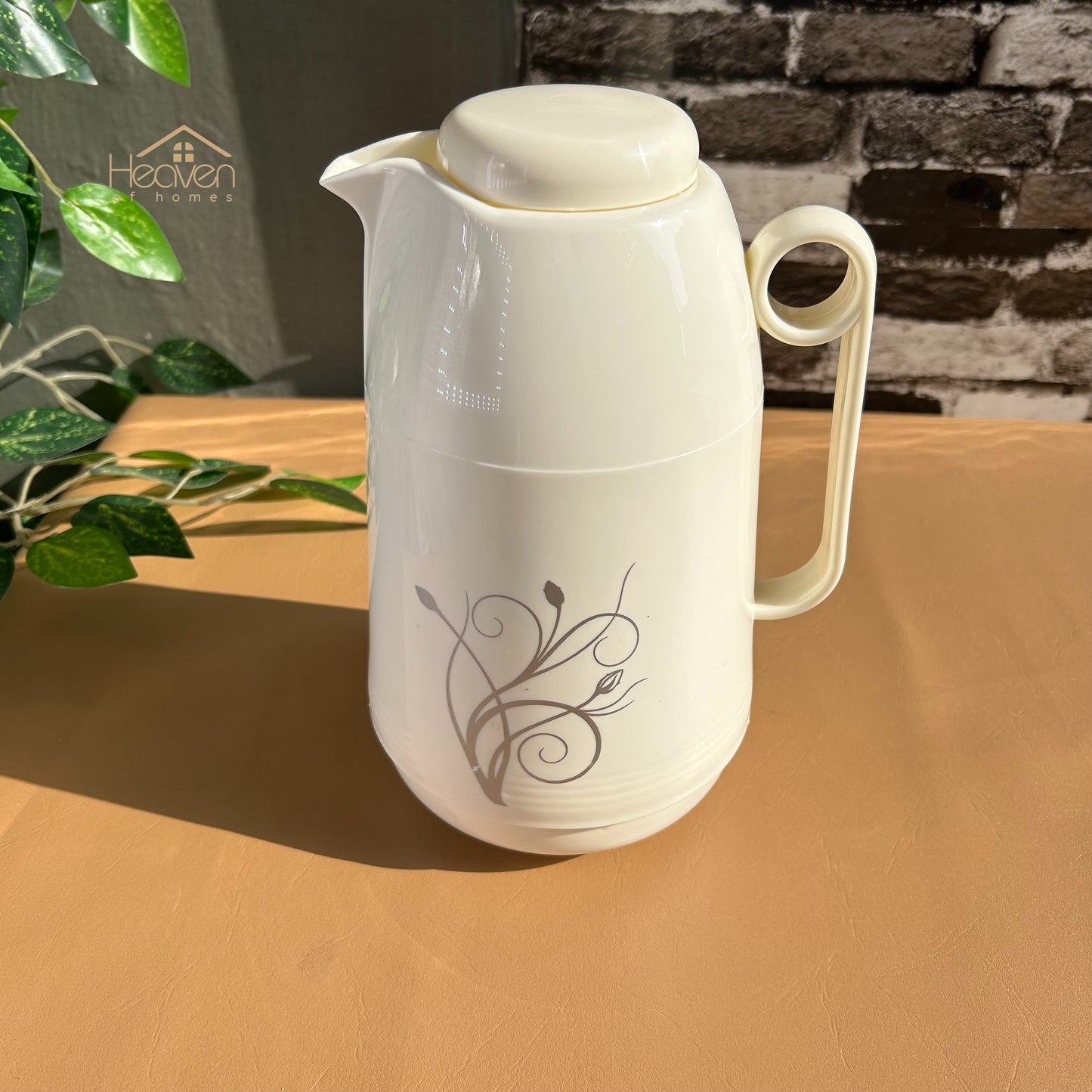 Eagle Original Hot & Cold Vacuum Flask Thermos | Double Glass Refill with Pure Fibre Body - Heaven of homes - Sale Pakistan