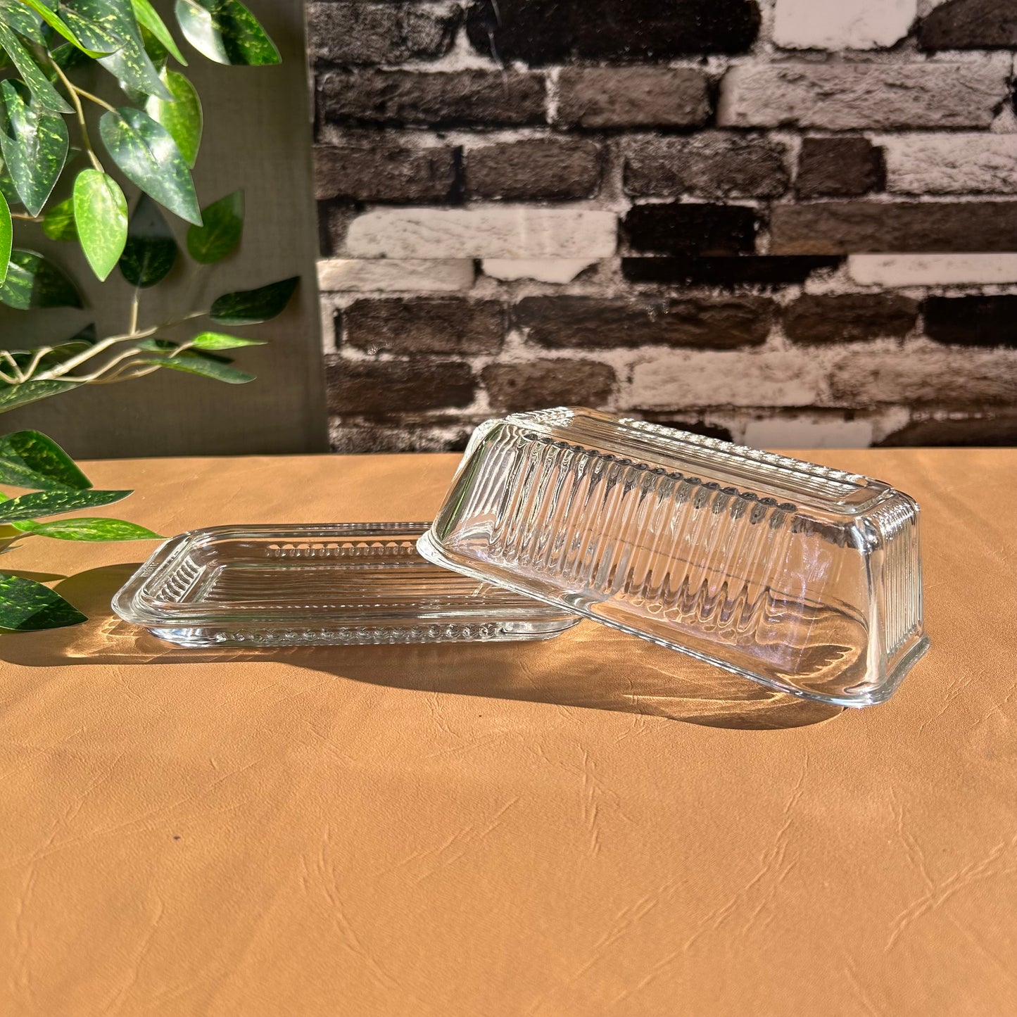 Butter Dish Made Of Clear Glass For Better Freshness Butter Dish with Lid - Heaven of homes - Sale Pakistan