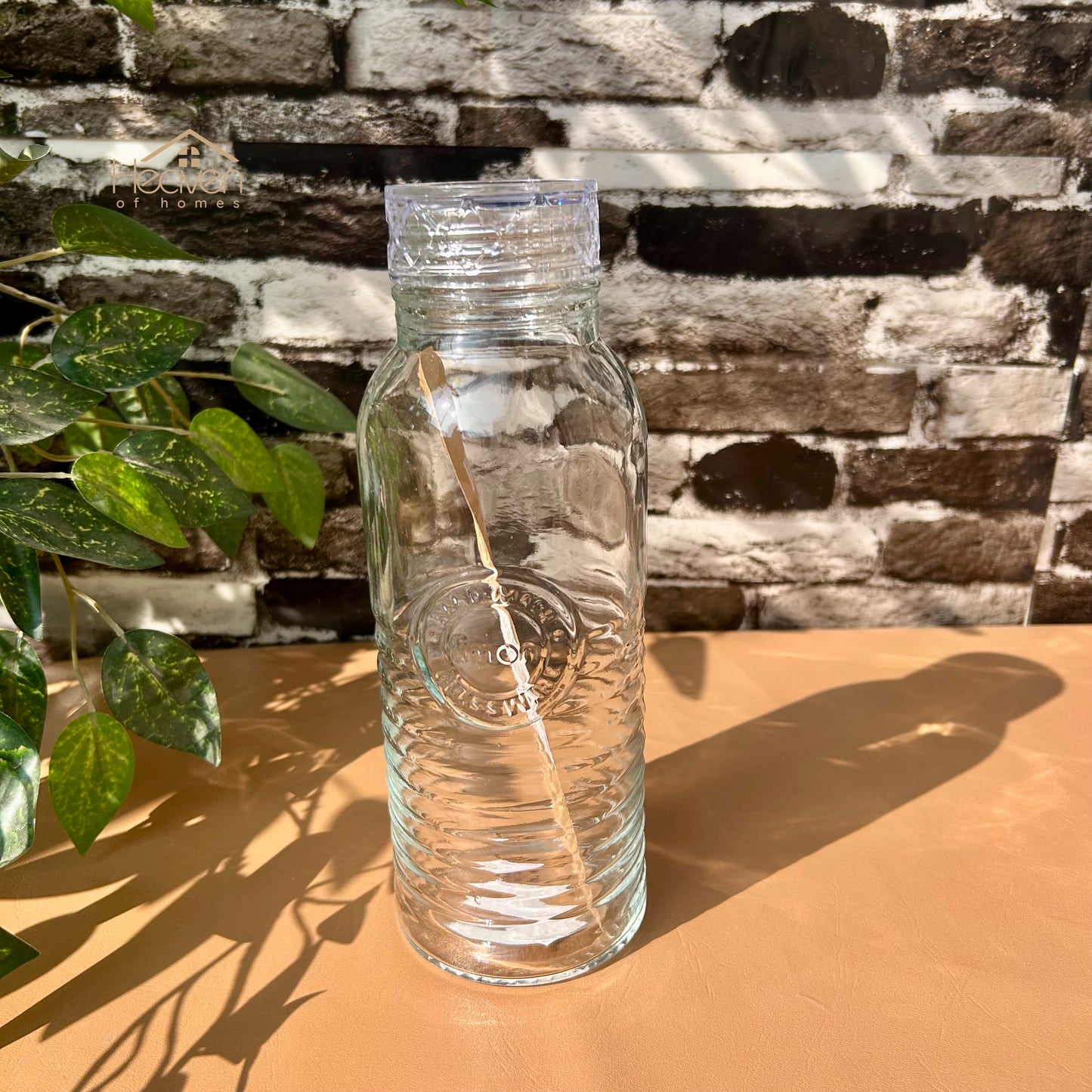 Limon Glass Bottle with Lid Imported Glass Water Bottles For Office and Homes 1 Liter - Heaven of homes - Sale Pakistan