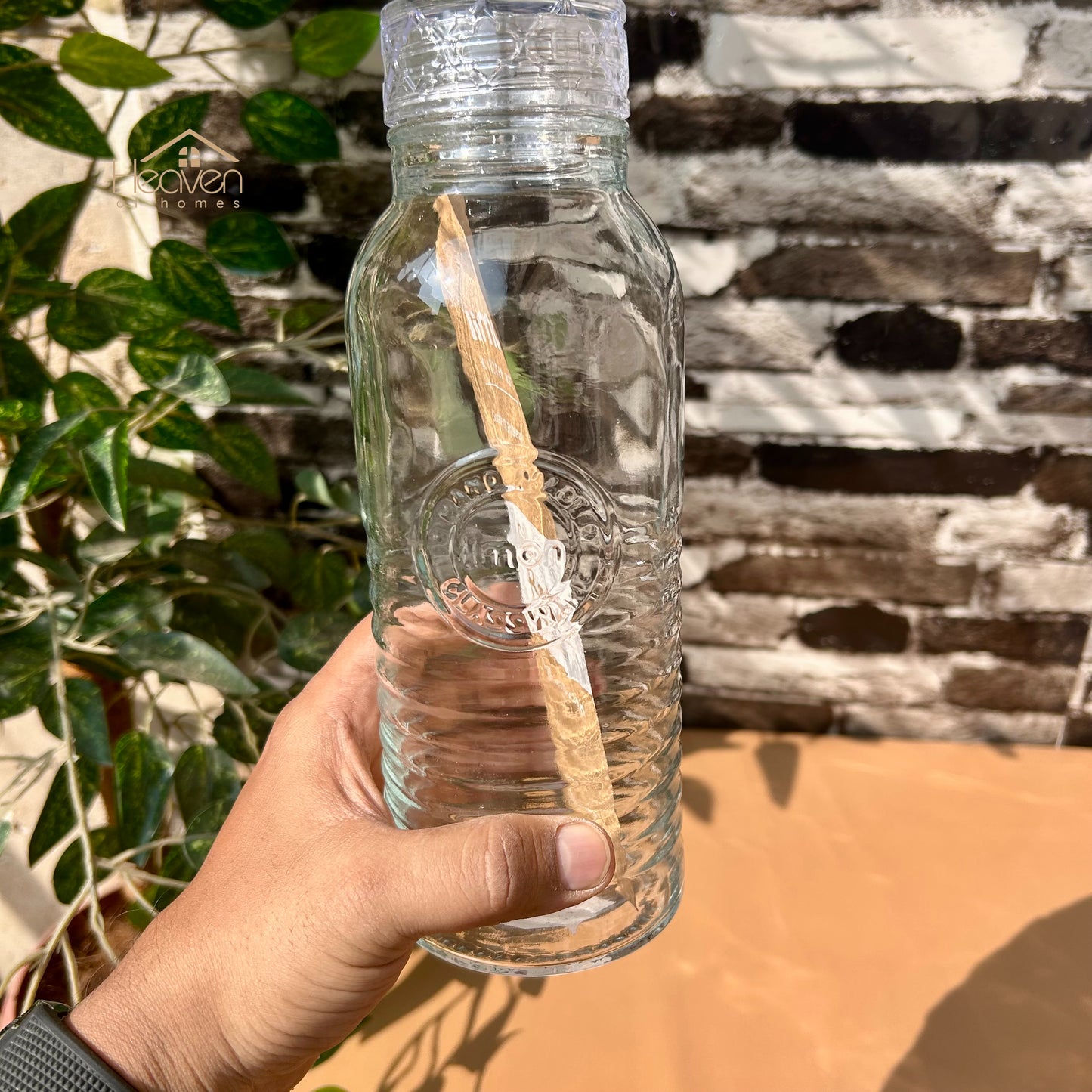 Limon Glass Bottle with Lid Imported Glass Water Bottles For Office and Homes 1 Liter - Heaven of homes - Sale Pakistan