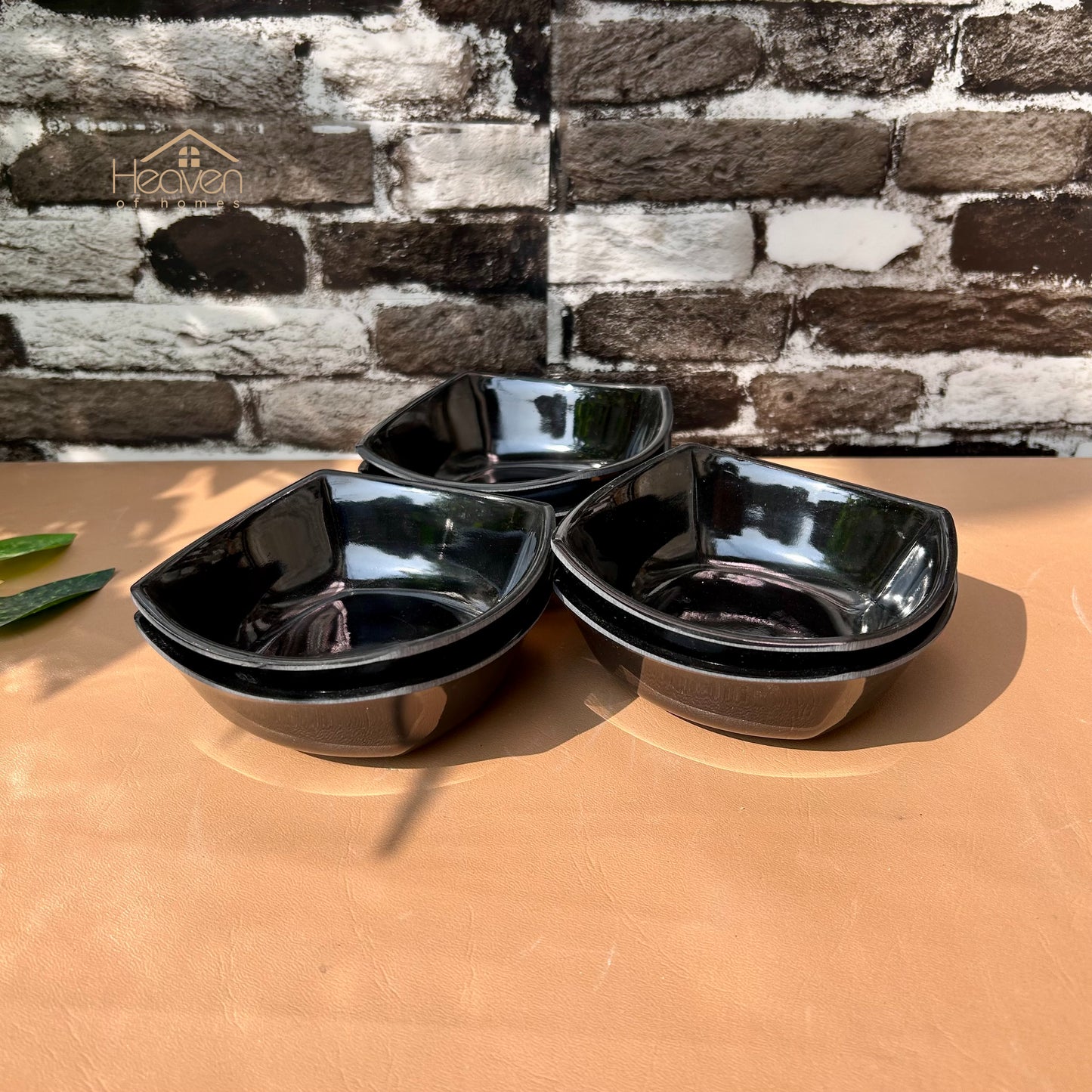 Melamine 28 Pieces Dinner Set Double-Glaze– Stain-Proof, Heavyweight, Durable Design Dinner Set Solid Black