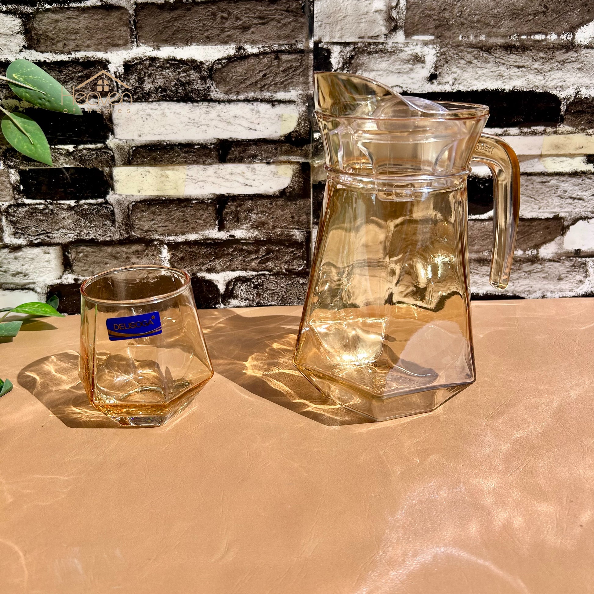 Delisoga® 7-Piece Golden-Accent Water Set – 340ml Clear Transparent Diamond-Shaped Glassware - Heaven of homes - Sale Pakistan