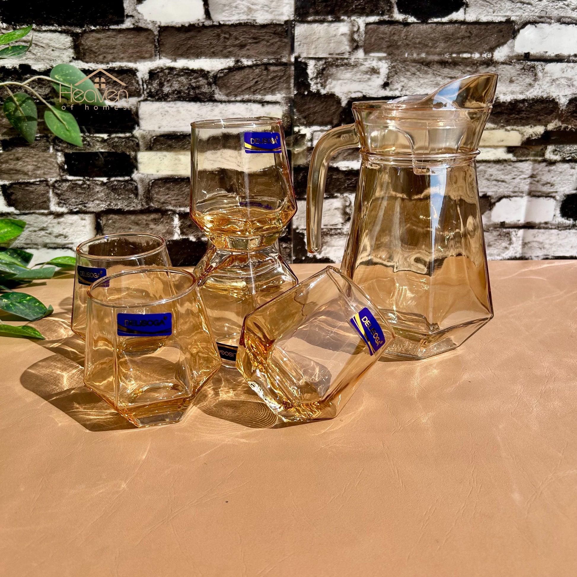 Delisoga® 7-Piece Golden-Accent Water Set – 340ml Clear Transparent Diamond-Shaped Glassware - Heaven of homes - Sale Pakistan
