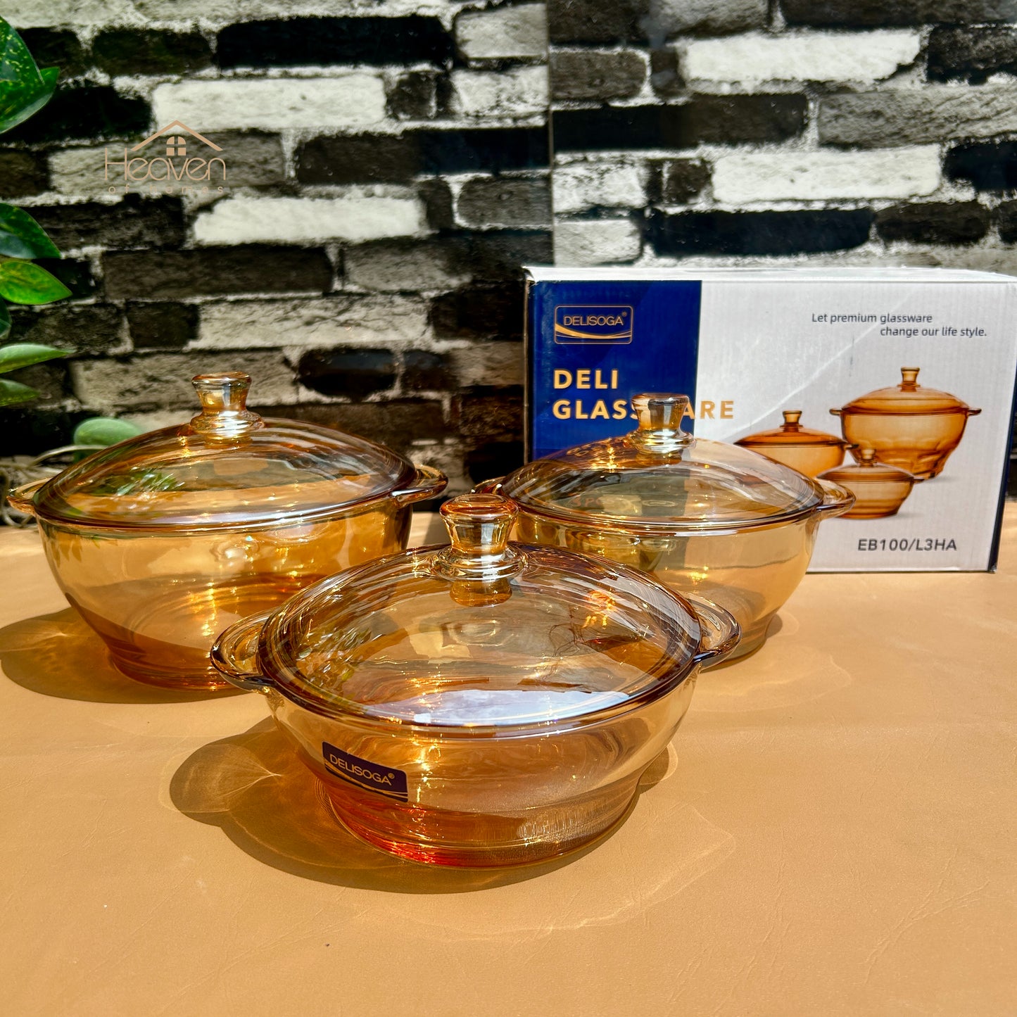 Delisoga® 3-Piece Golden Round Tempered Glass Bakeware Bowl Set with Lids Food Storage Containers