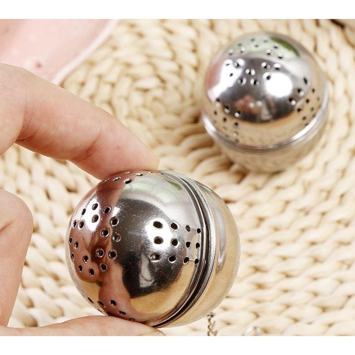 Spice,Herb,Tea and Seasoning Filter Ball with Hanging Hook - Stainless Steel - Heaven of homes