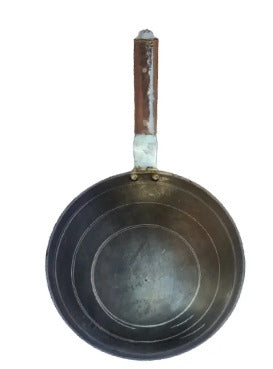 Iron Ulta Tawa with Wooden Handle – Heavy-Duty Roti & Chapati Maker for Home Kitchen - Heaven of homes - Sale Pakistan