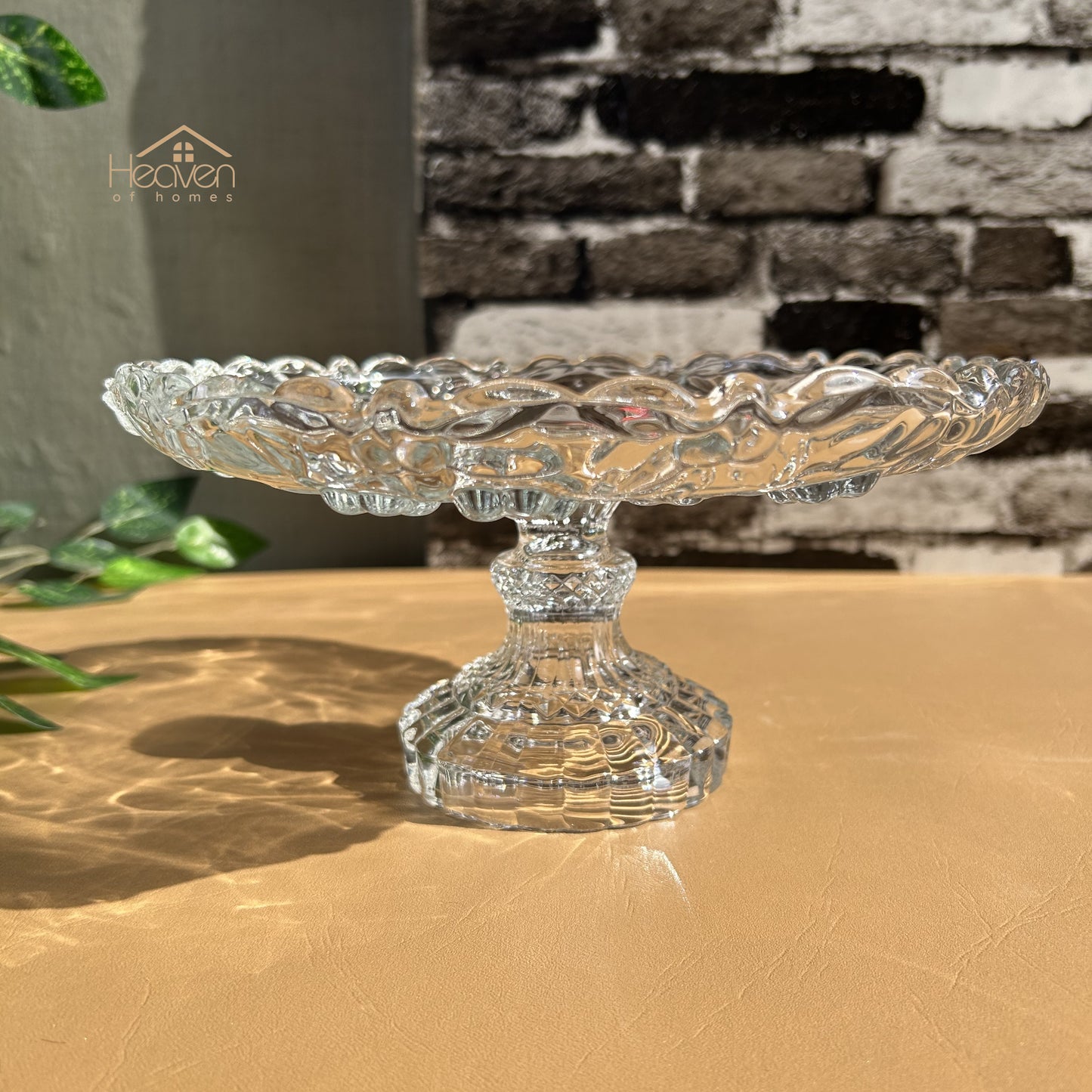 Heaven Glass Cake Stand – 9.5 Inches | Elegant & Durable Display for Cakes