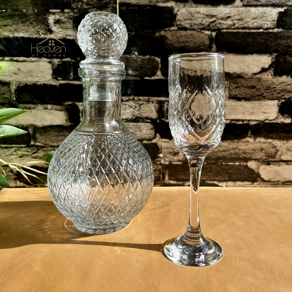 Heaven® 7-Piece Vine Water Set – 1 Decanter & 6 Matching Drinking Glasses