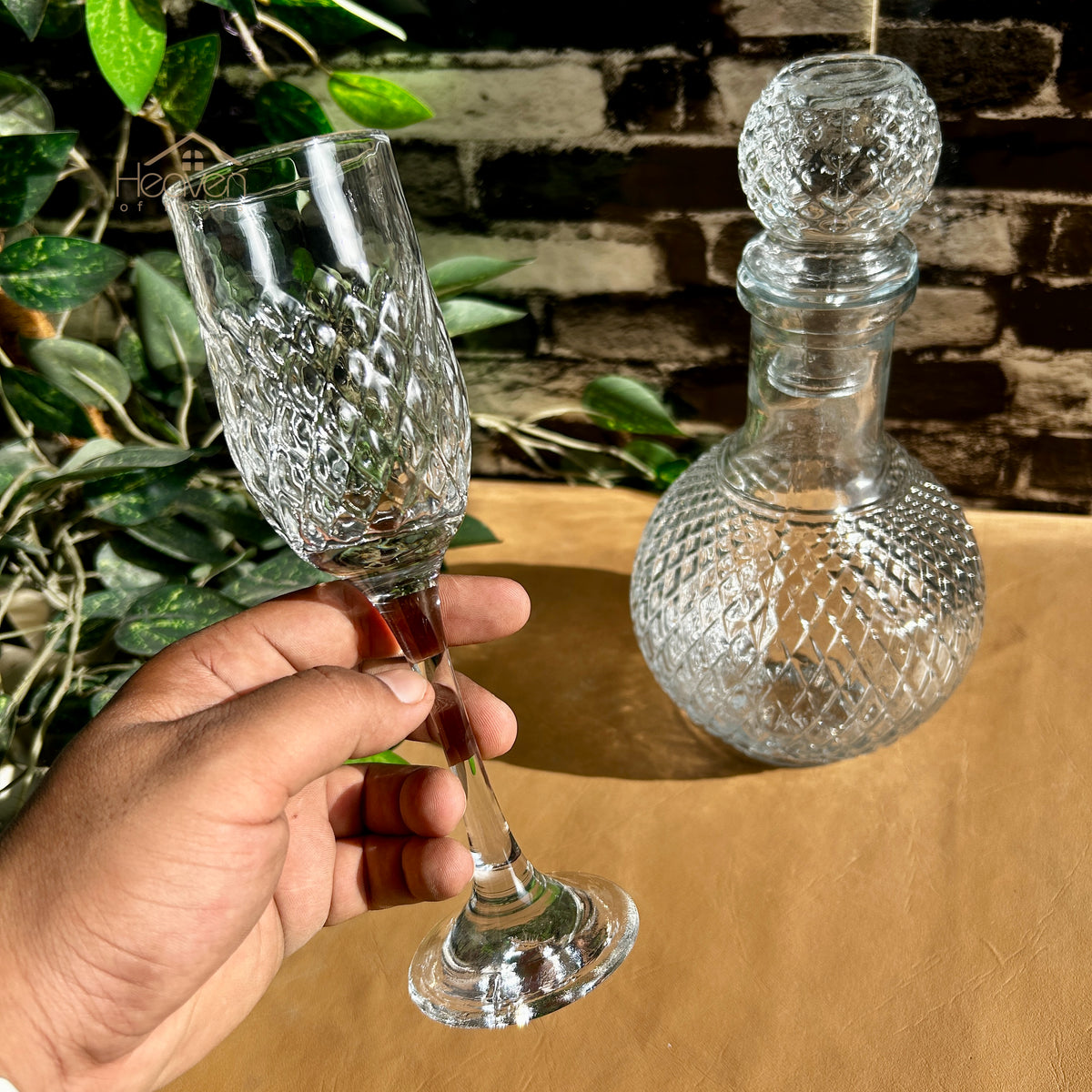 Heaven® 7-Piece Vine Water Set – 1 Decanter & 6 Matching Drinking Glasses
