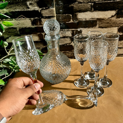 Heaven® 7-Piece Vine Water Set – 1 Decanter & 6 Matching Drinking Glasses