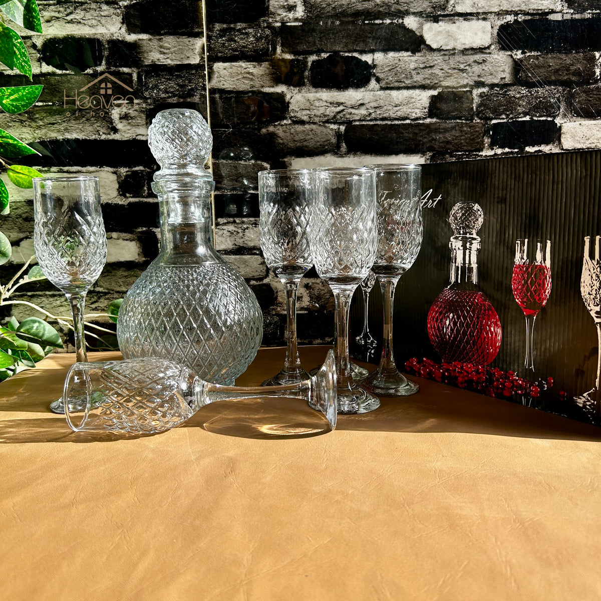 Heaven® 7-Piece Vine Water Set – 1 Decanter & 6 Matching Drinking Glasses