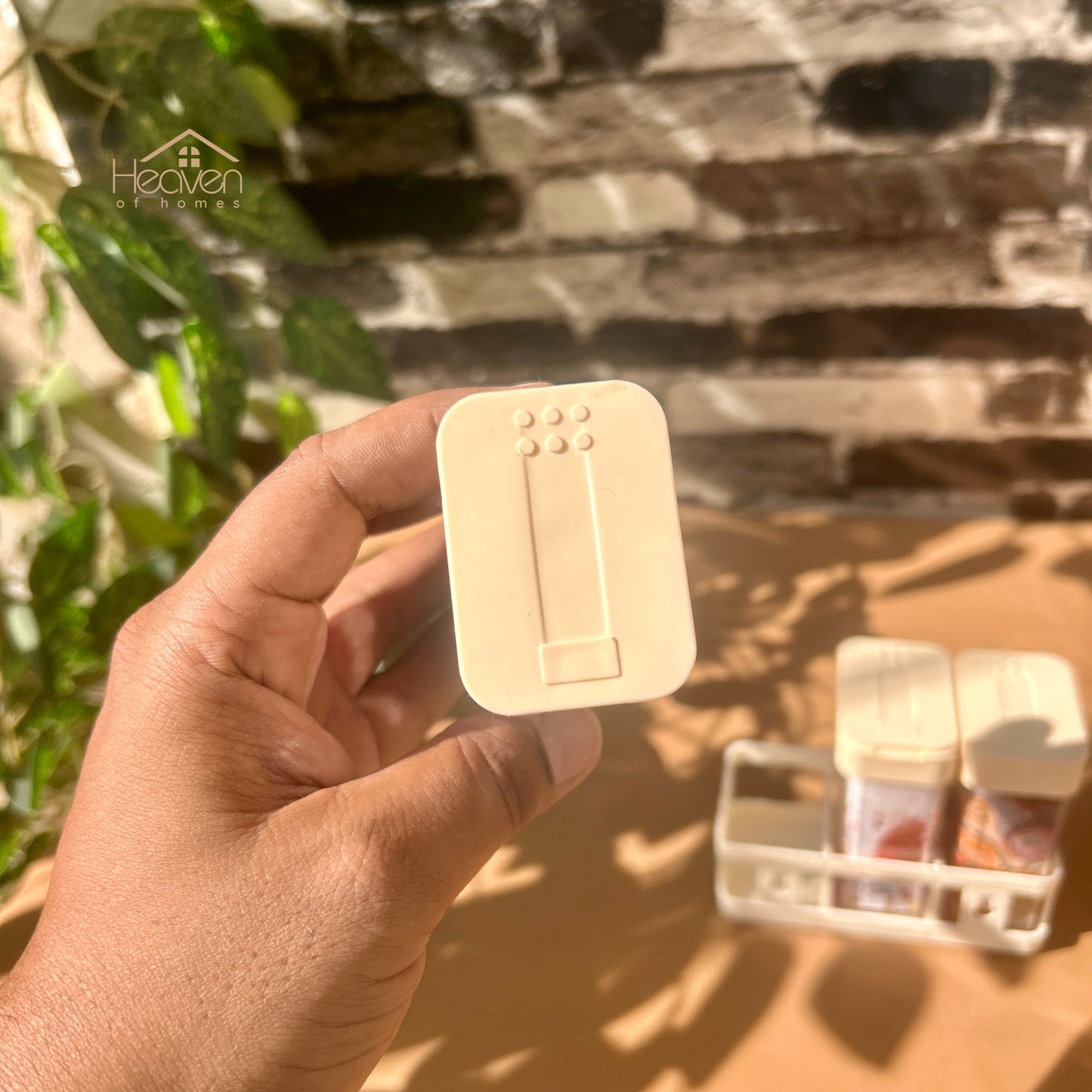 Heaven® Salt & Pepper Shaker Set – Elegant Tabletop Seasoning Containers Set of 3