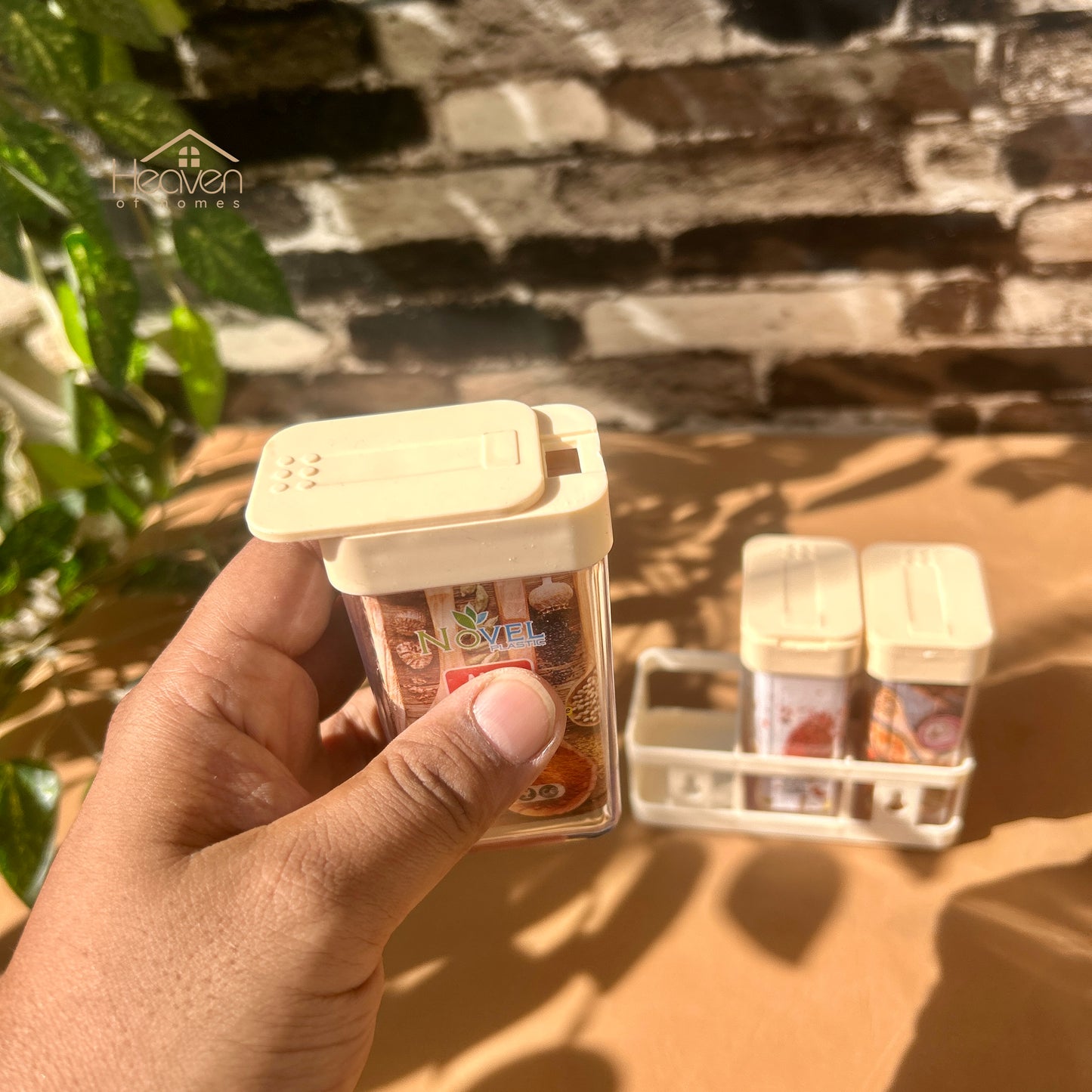 Heaven® Salt & Pepper Shaker Set – Elegant Tabletop Seasoning Containers Set of 3