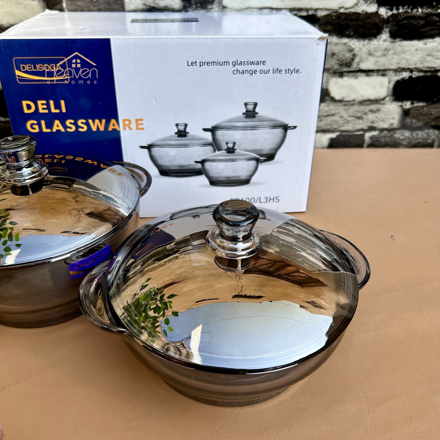 Delisoga® 3-Piece Smoke Grey Round Tempered Glass Bakeware Bowl Set with Lids Food Storage Containers - EB100/L3HS