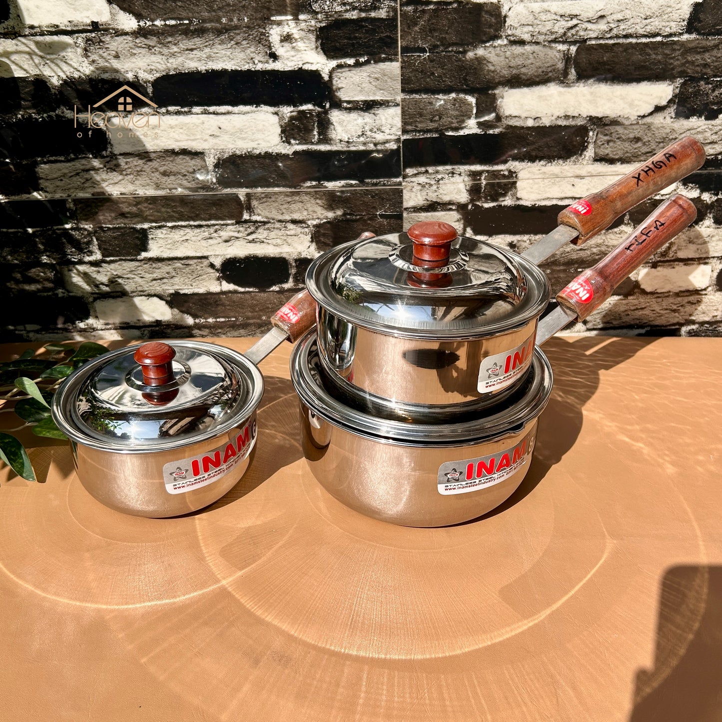 Heaven Heavy-Gauge Stainless Steel Sauce Pan with Wooden Handle