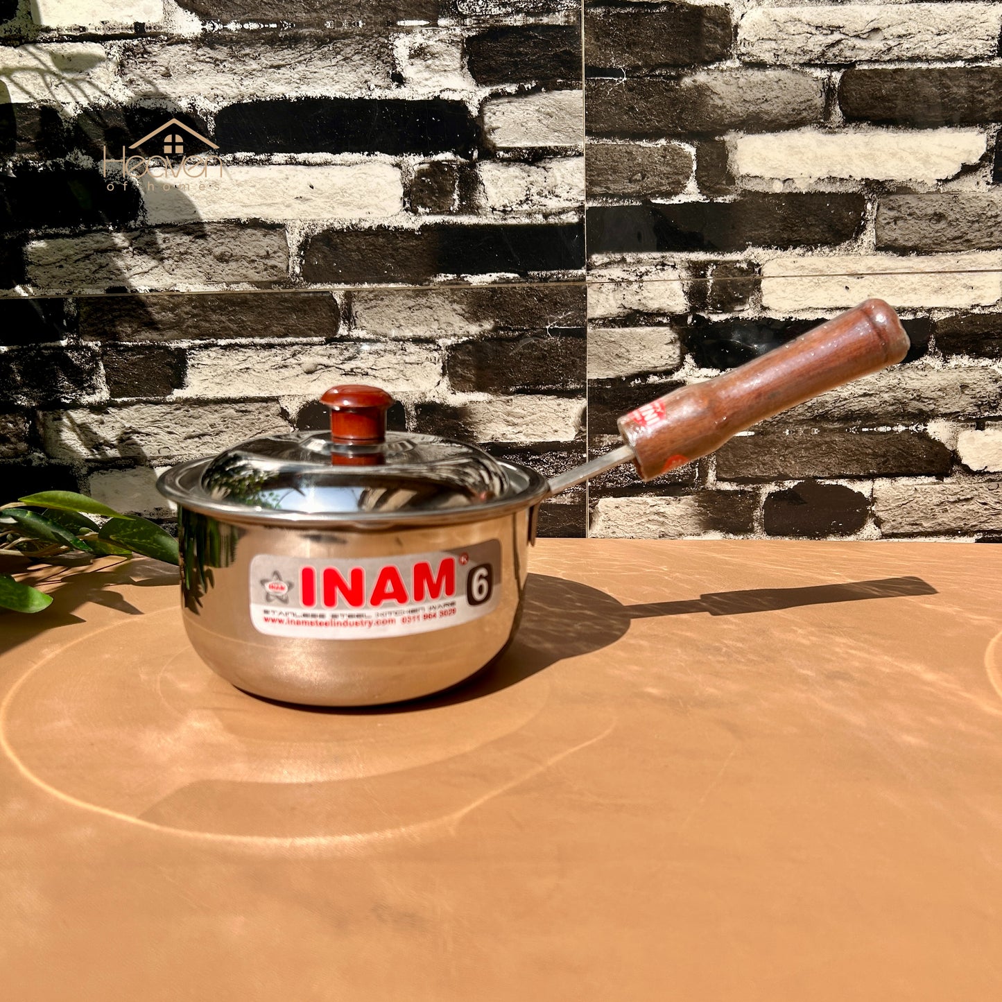 Heaven Heavy-Gauge Stainless Steel Sauce Pan with Wooden Handle