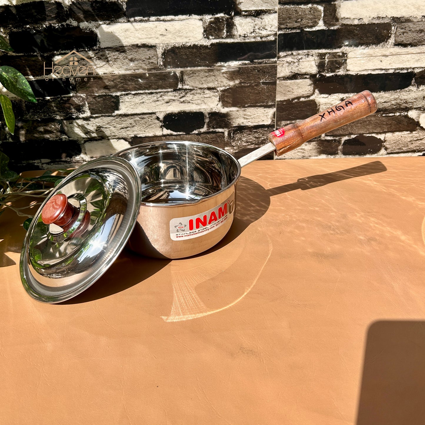 Heaven Heavy-Gauge Stainless Steel Sauce Pan with Wooden Handle