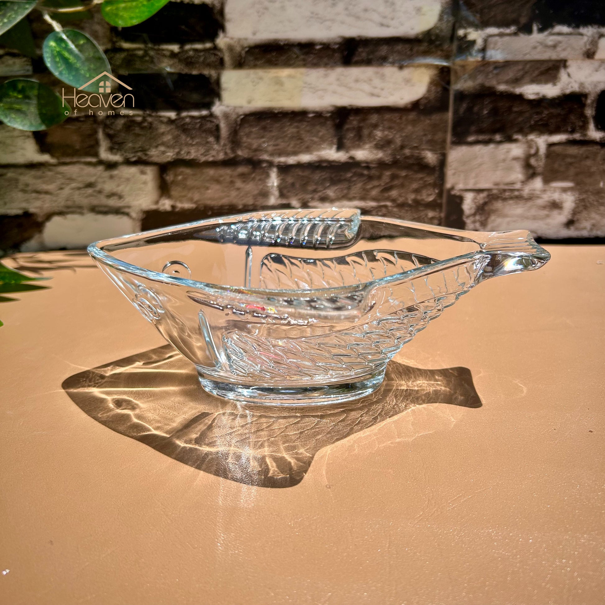 Heaven® Set of 7 Fish Shaped Fruit Bowls and 1 Large and 6 Small Fruit Bowls Clear Glass fruit Set 7-Pieces - Heaven of homes - Sale Pakistan