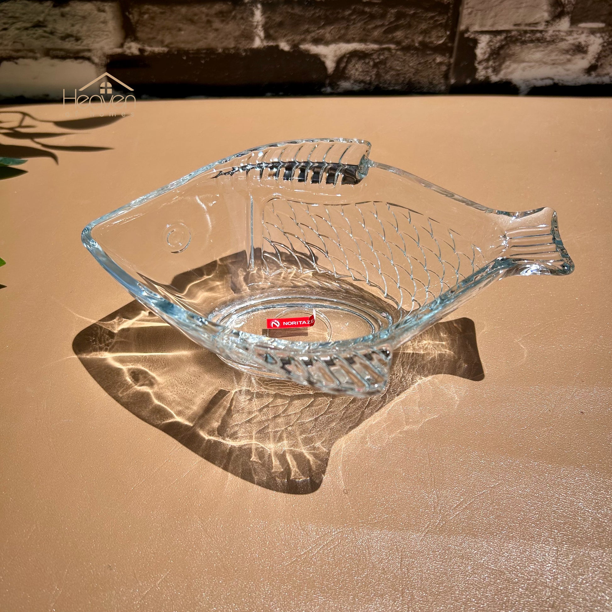 Heaven® Set of 7 Fish Shaped Fruit Bowls and 1 Large and 6 Small Fruit Bowls Clear Glass fruit Set 7-Pieces - Heaven of homes - Sale Pakistan
