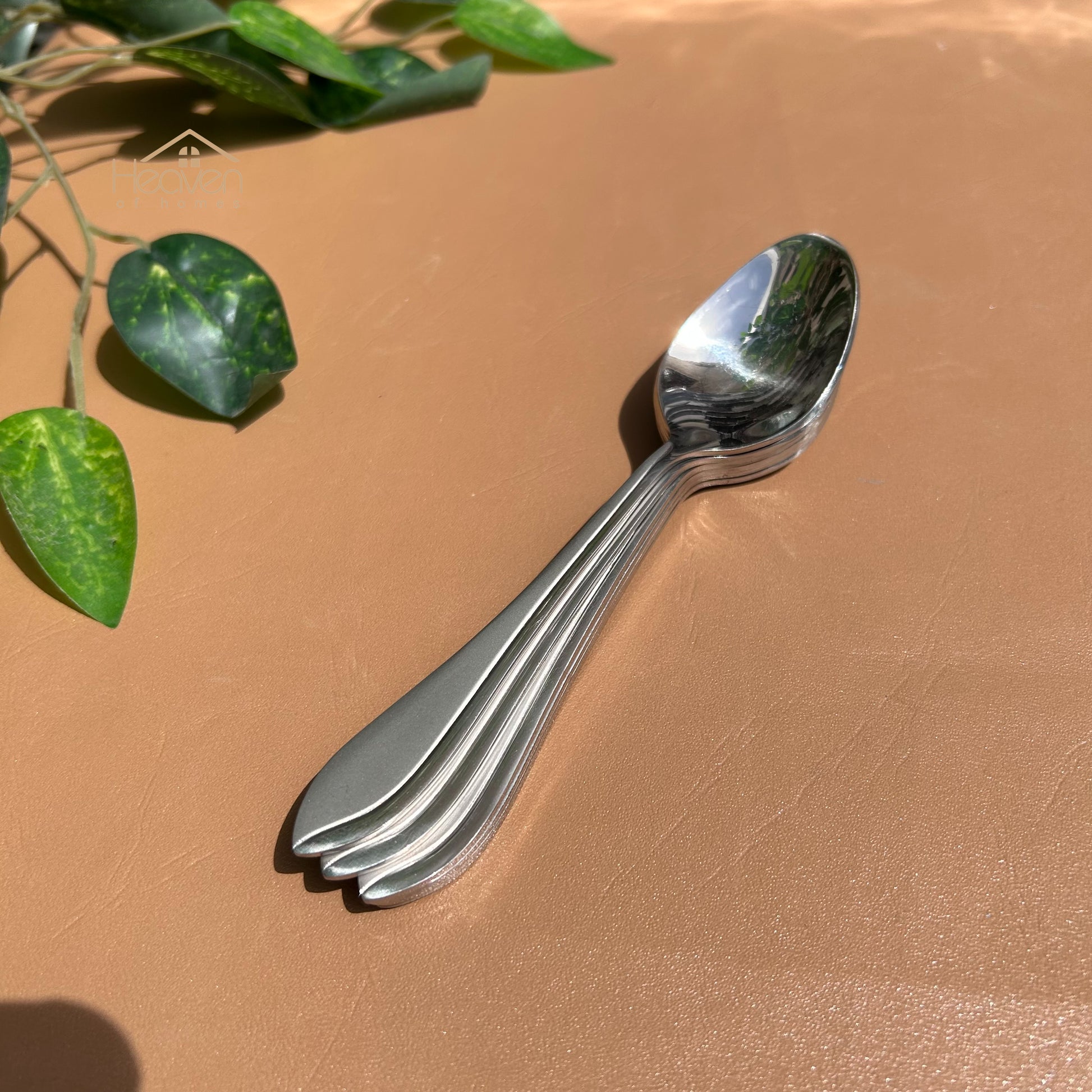 Heaven® Pure Stainless Steel Cutlery Silverware Set for 6 Rust-Resistant & Dishwasher Safe - Heaven of homes - Sale Pakistan