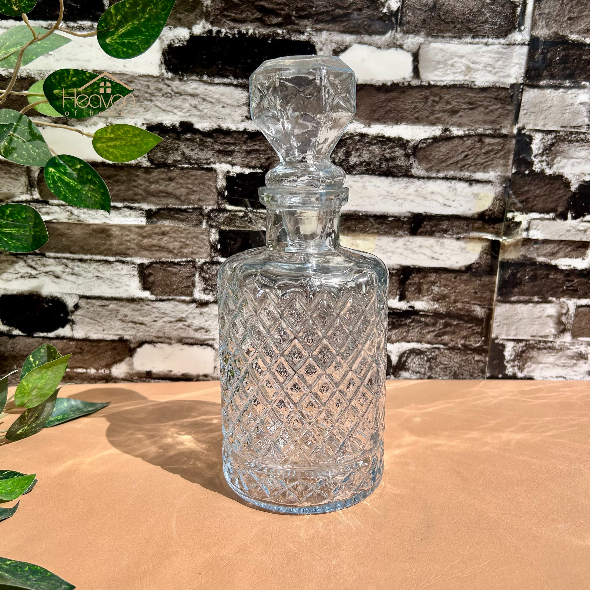 Heaven® Pitcher Bottle Beautiful Glass Bottle Descender Bottle 1200 ML - Heaven of homes - Sale Pakistan