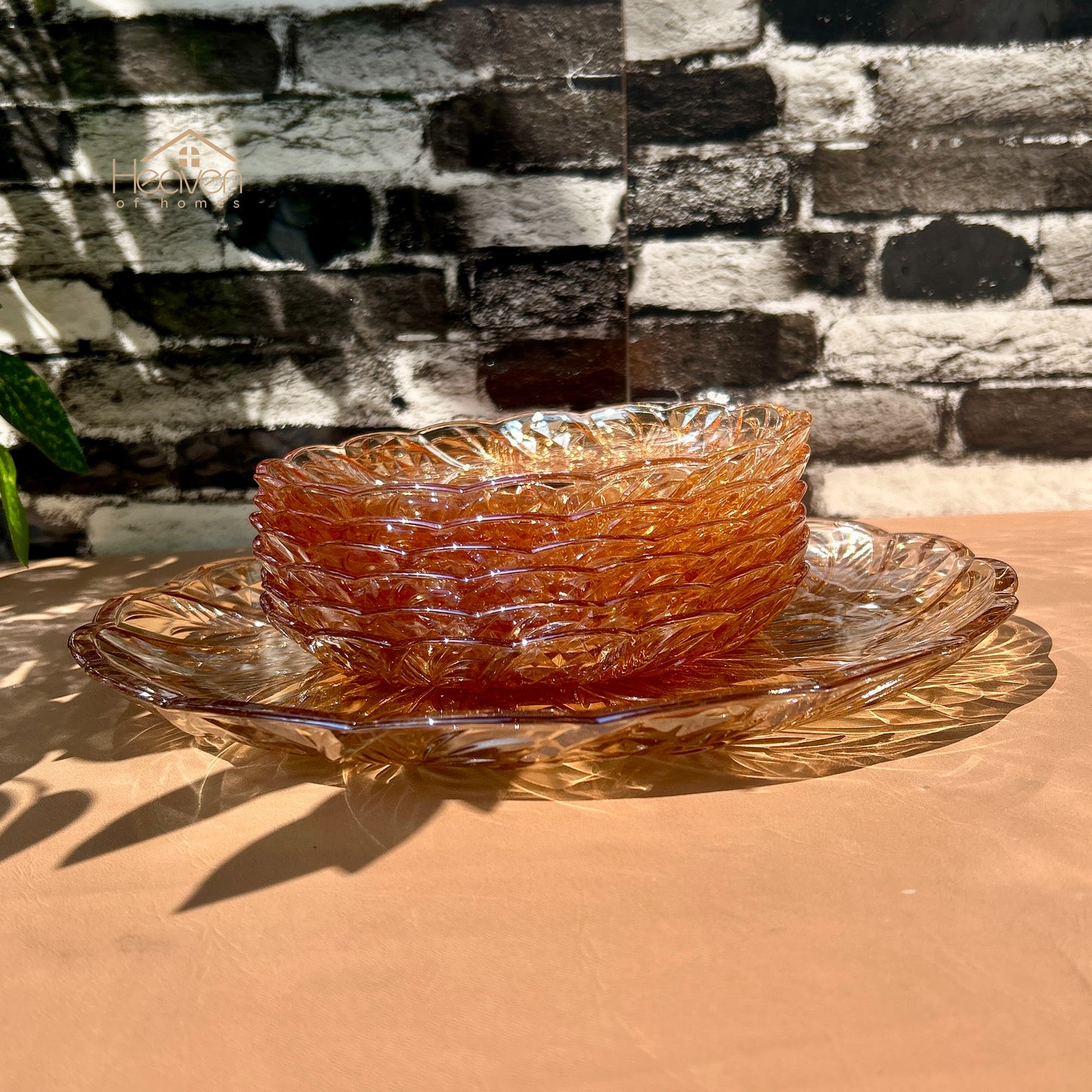 Deli® Premium Gold 7-Piece Glass Cake Set – 1 Large Plate & 6 Quarter Plates for Snacking & Serving