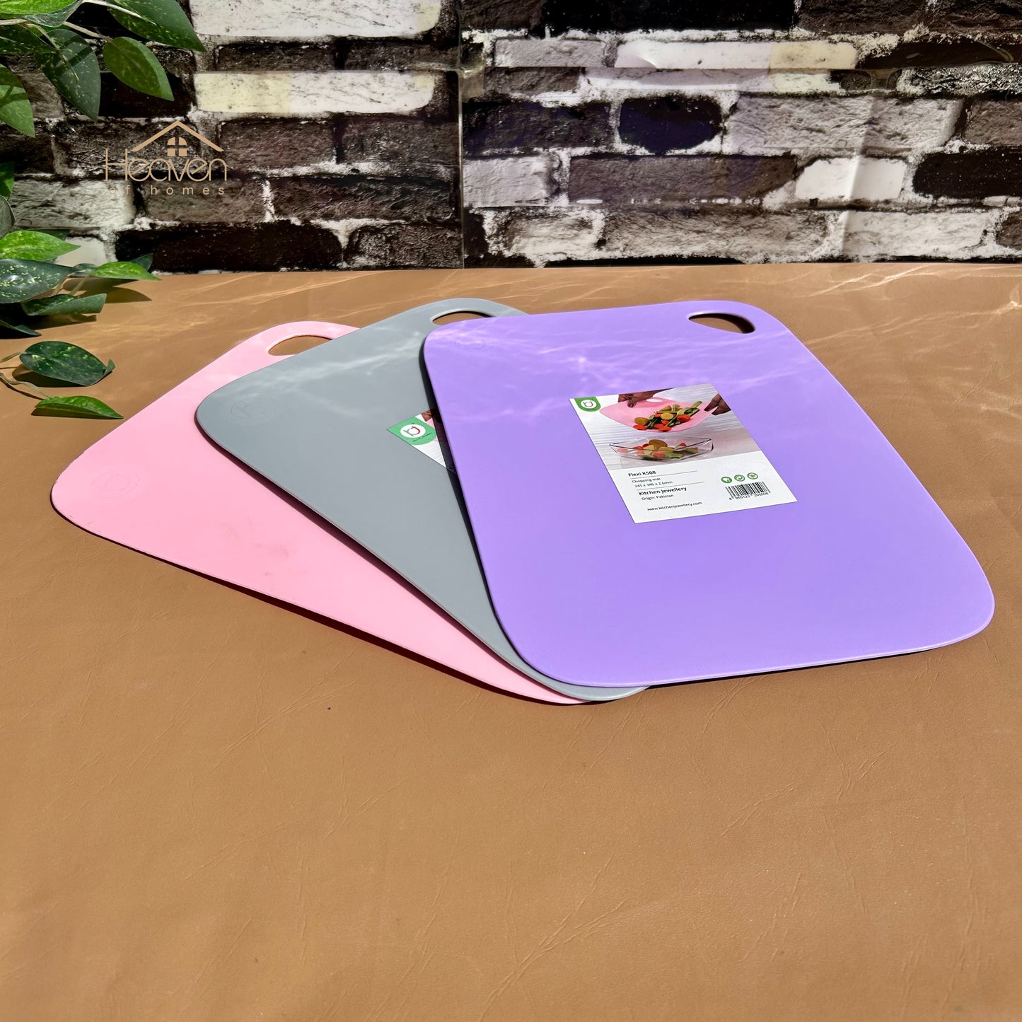 Silicone Cutting Mat – Flexible, Non-Slip Chopping Board for Vegetables, Fruits & Meat | Food-Grade Kitchen Tool - Heaven of homes - Sale Pakistan