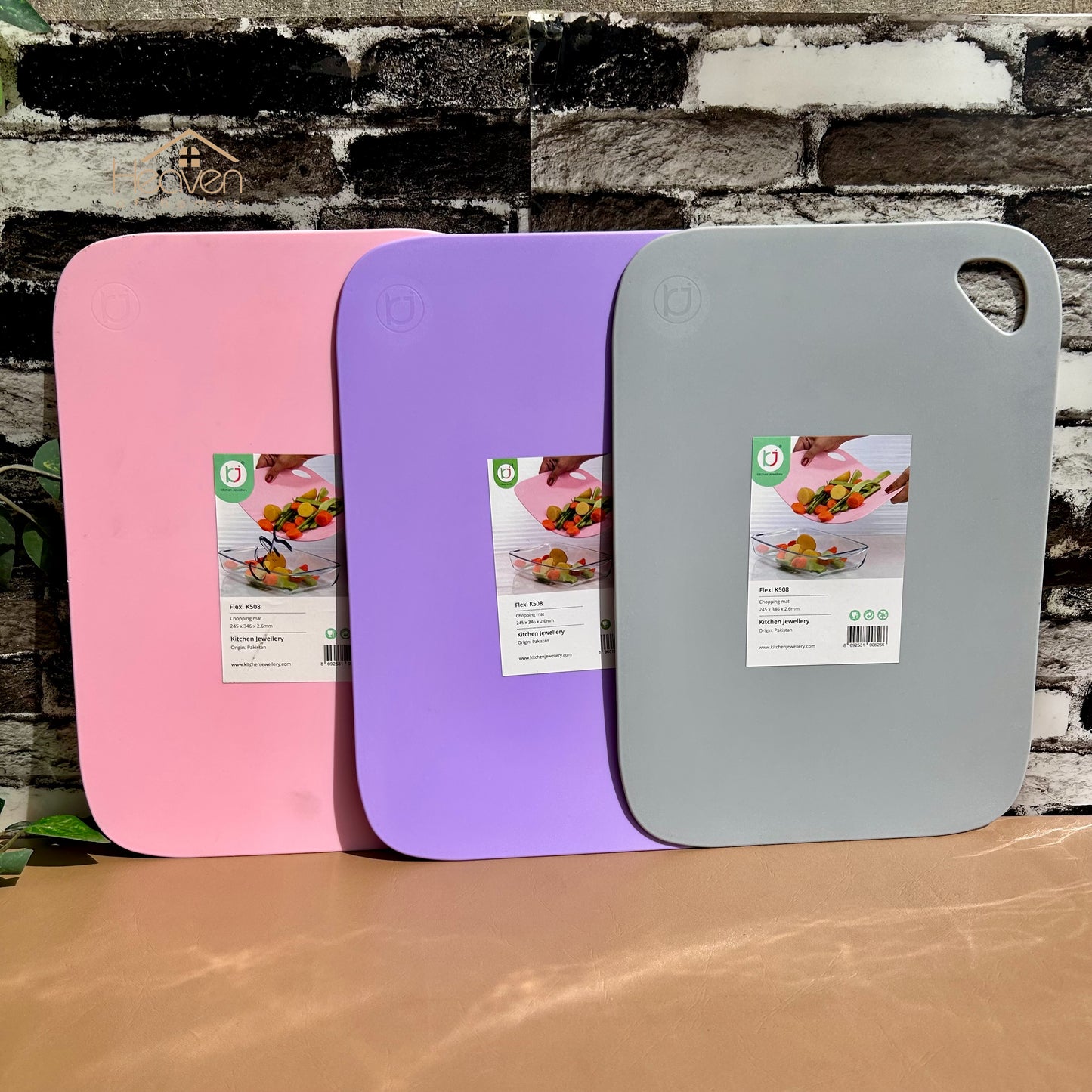 Silicone Cutting Mat – Flexible, Non-Slip Chopping Board for Vegetables, Fruits & Meat | Food-Grade Kitchen Tool - Heaven of homes - Sale Pakistan