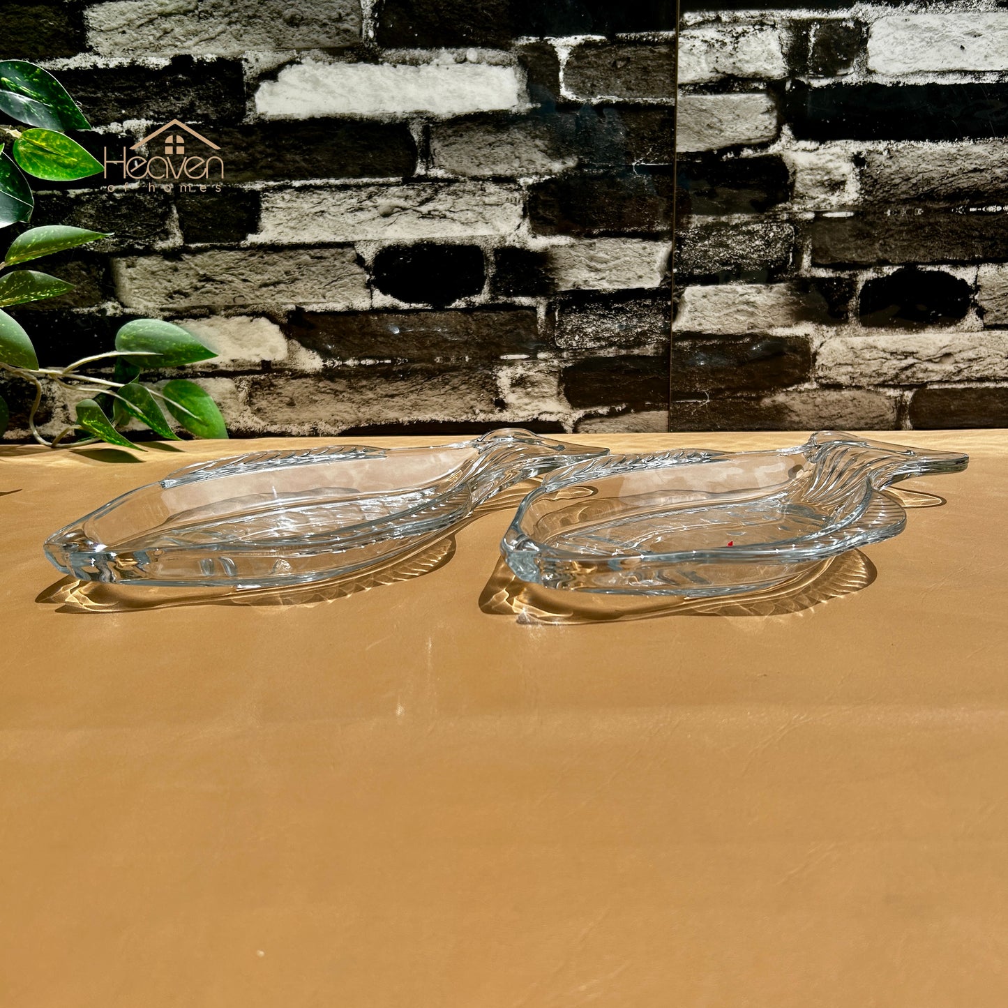 Heaven® 2-Piece Fish Style Dishes-Transparent Glass 10 Inches