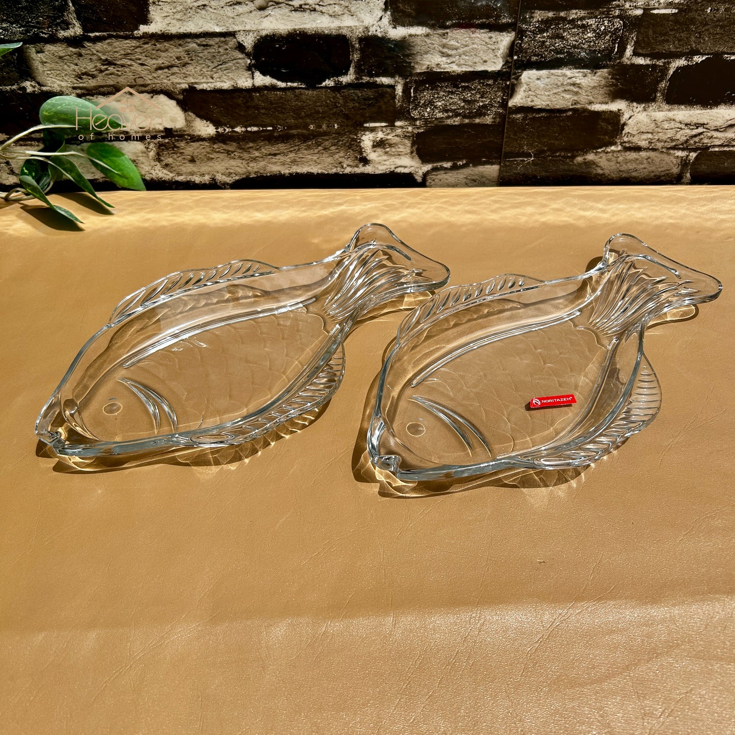 Heaven® 2-Piece Fish Style Dishes-Transparent Glass 10 Inches