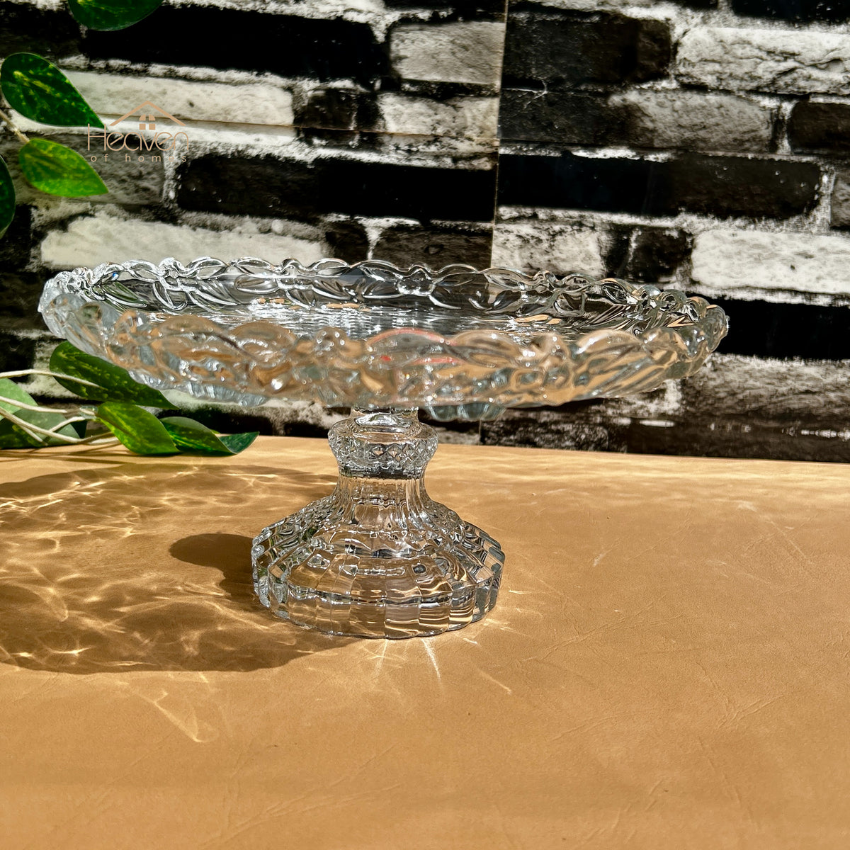 Heaven Glass Cake Stand – 9.5 Inches | Elegant & Durable Display for Cakes