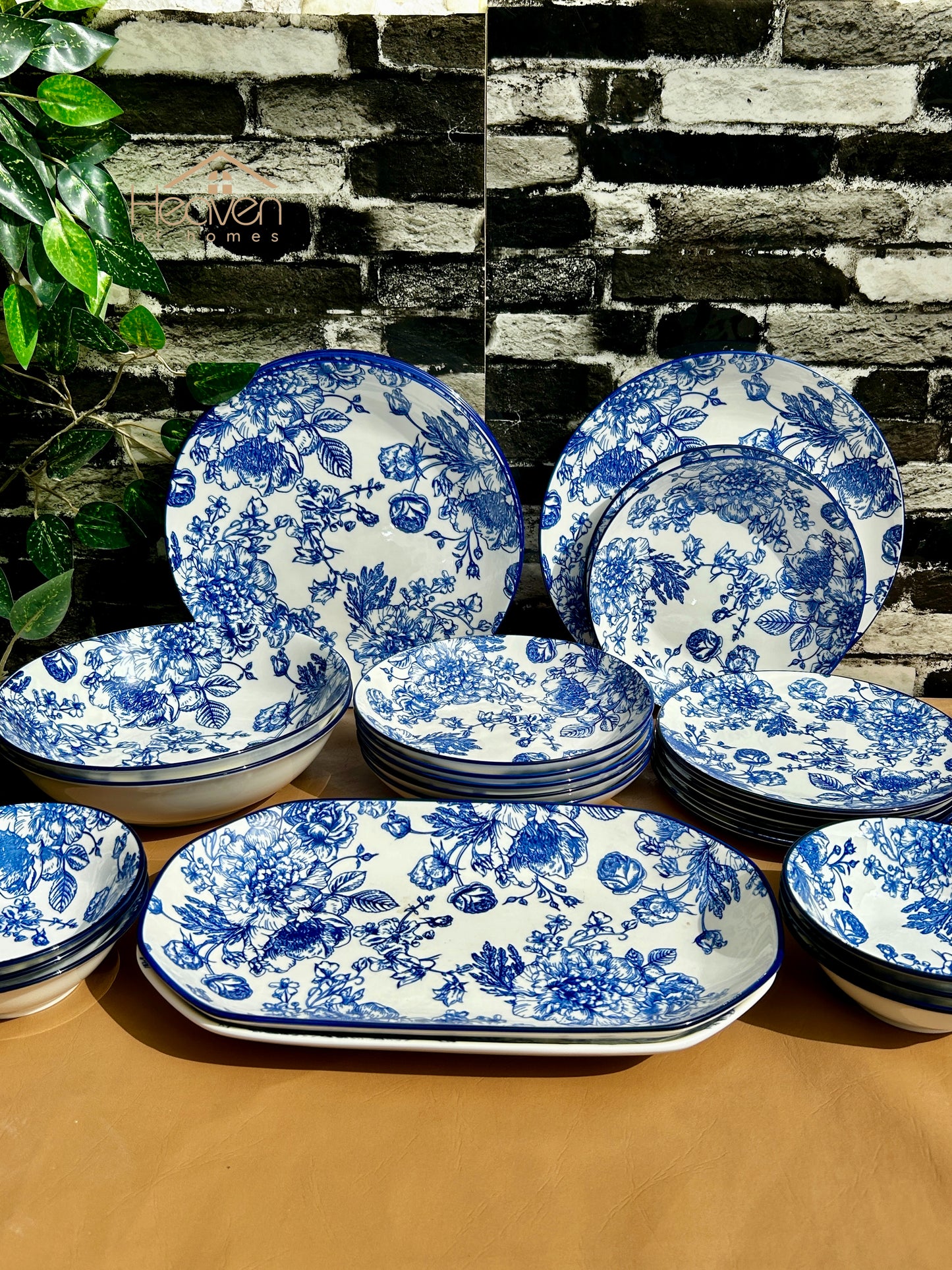 Heaven® 28-Piece Floral Blue Dinnerware Set – Elegant Tableware Set for Family Dining